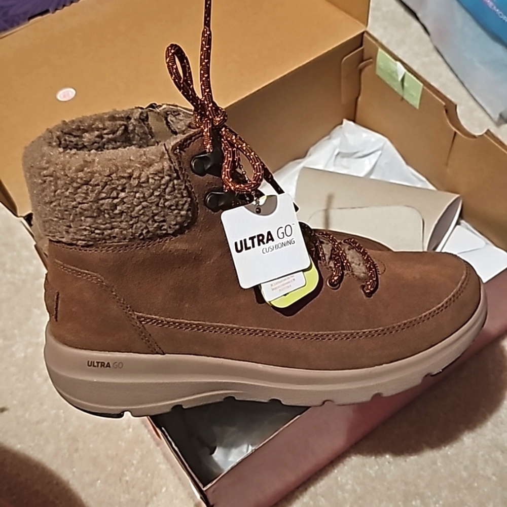 Skechers gowalk boots